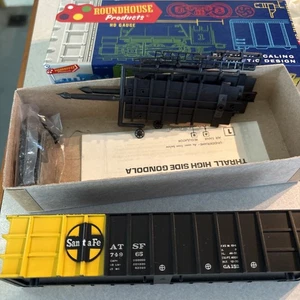 USED Roundhouse 1652 HO Scale 50' Thrall Gondola Santa Fe ATSF #74965 NOS - Picture 1 of 2