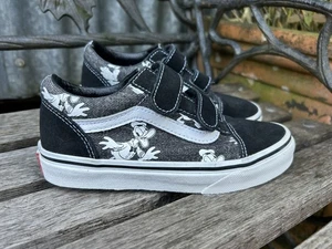 VANS X DISNEY 100 KIDS SHOES - UK 13.5 - MICKEY MOUSE - Picture 1 of 10