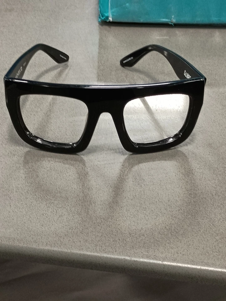 Gafas de sol negras Raras Sabre Madness Ltd Foto 1 de 4