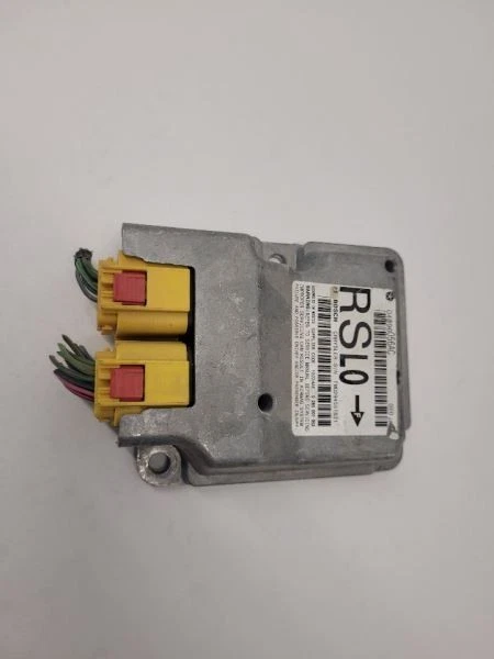 Chasis Chrysler Town Country 2006-2007 ECM A bolsa sujeción de ocupantes  Foto 1 de 4