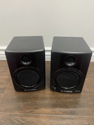 M-Audio AV 40 Studiophile Desktop Reference Speakers Studio Monitors No/cords - Image 1 of 4