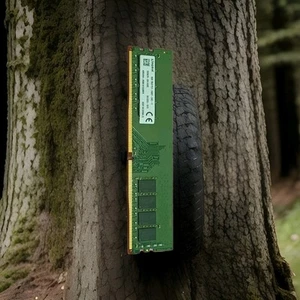 KINGSTON 8GB 1R×8.PC4-2400T-UA2-11 KMOVW4-M1B / 10 Available - Picture 1 of 9