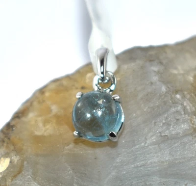 Collana con ciondolo in argento sterling 925 goccia di aqamarina ispirata... - Immagine 1 di 4