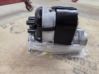 Farmall F20 Magneto F4 Foto 1 de 4