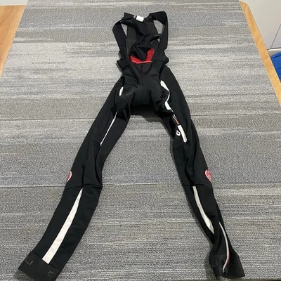 Meia-calça Castelli Bib masculina média preta acolchoada desempenho Rosso Corsa sem mangas - Imagem 1 de 4