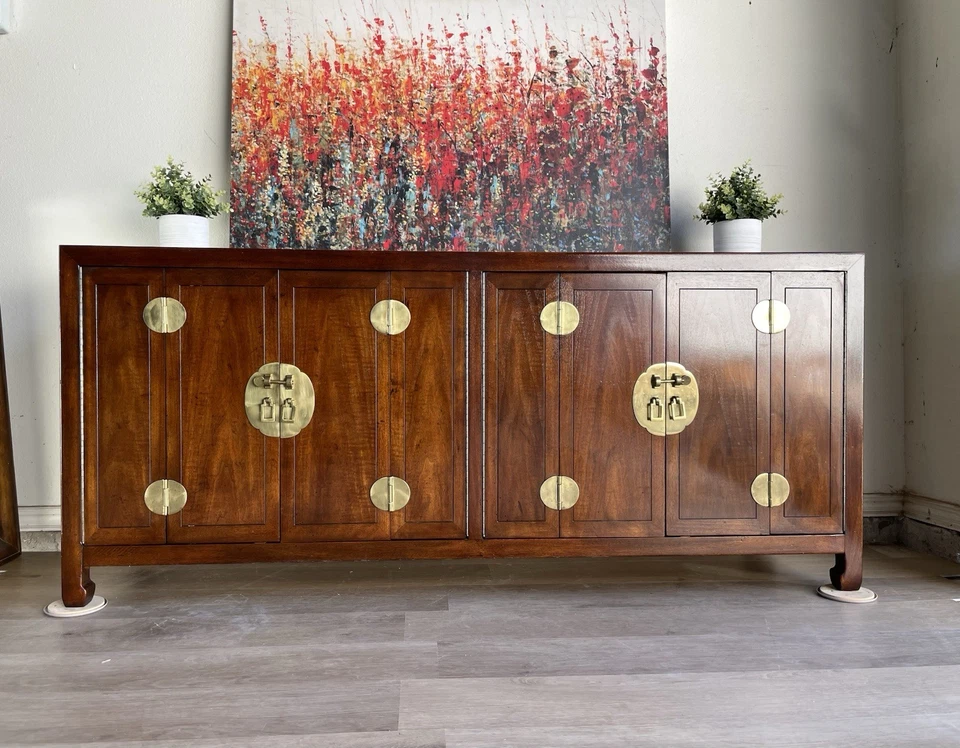  Aparador Henredon Hollywood Regency Chinoiserie nogueira e latão Credenza - Imagem 1 de 4