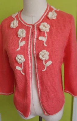 Винтажный 50-х 60-х цветочный вязаный мод кардиган свитер акриловая смесь коралловый розовый S - Изображение 1 из 4
