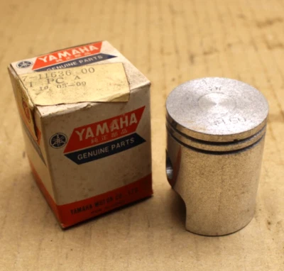 Yamaha LS2 1972 PISTÓN 327-11636-00 38 50 OEM NOS VINTAGE Foto 1 de 4