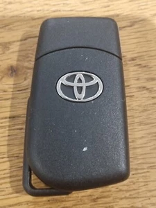 GEBRAUCHT TOYOTA 2 KNÖPFE FERNBEDIENUNG AUTOSCHLÜSSELANHÄNGER IN FUNKTIONSZUSTAND. VALEO A03TAA (REF 623) - Bild 1 von 5