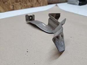  BMW 3 E90 91 92 93 Kraftstofftank Wärmedämmträger rechts 51487137458 7137458 - Bild 1 von 5