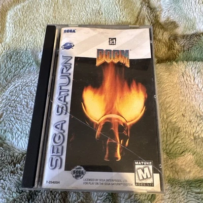 Doom CiB Complete in Box with Registration Card (Sega Saturn, 1997) - Image 1 of 4