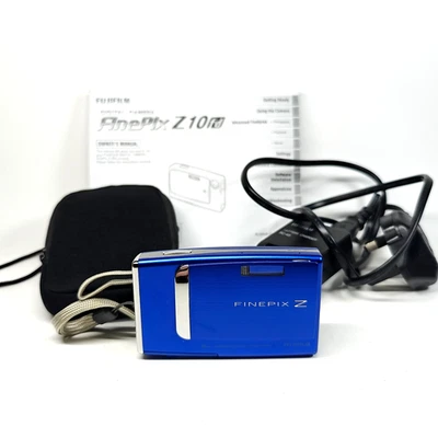 Fujifilm FinePix Z10fd 7.2MP Digital Camera Blue Digicam, Charger & Extras - Image 1 of 4