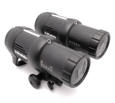 PROFOTO D1 500 WATT TWO LIGHT KIT - Image 1 of 4