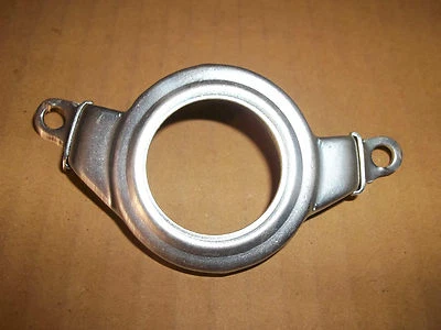 YAMAHA CT2 LT2 LT3 CT3 DT125 NOS OEM LEFT CRANKCASE SEAL HOLDER 304-15118-00-00 - Image 1 of 4
