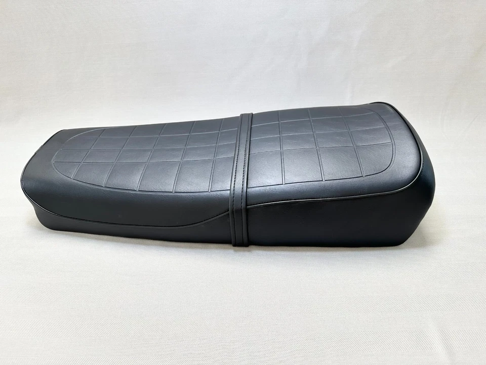 Asiento de motocicleta Suzuki GS550 B C E N 1977-1981 estilo clásico bandeja metálica. GS550. Foto 1 de 4