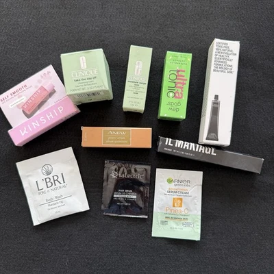 Lote de 10 productos de maquillaje de alta gama cuidado de la piel belleza viajes y tamaño de muestra todos nuevos Foto 1 de 2