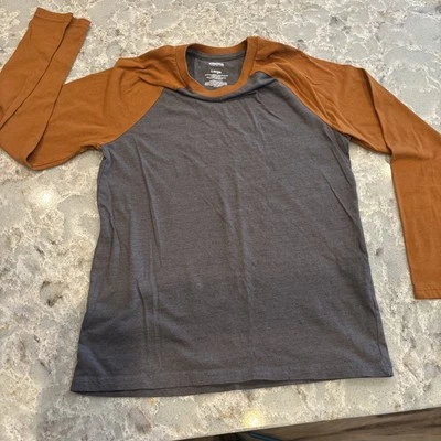 Camisa Sonoma Goods For Like Youth Grande Manga Larga Estilo Béisbol Gris/Cobre Foto 1 de 4