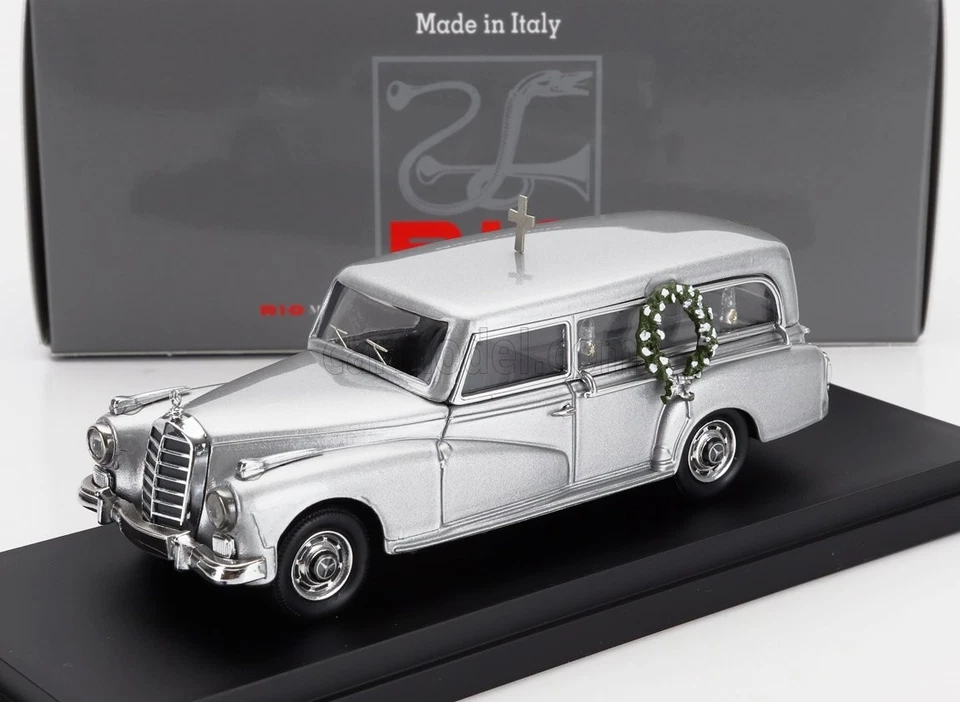 1/43 RIO-MODELS - MERCEDES BENZ - 300D HEARSE - CARRO FUNEBRE - FUNERAL CAR 4739 - Immagine 1 di 1
