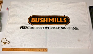 Toalla de golf con clip Bushmills publicidad premium de whisky irlandés - Imagen 1 de 3