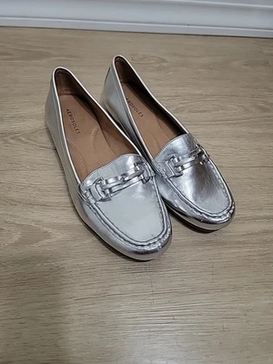 Aerosoles Day Dry Loafer Driving Shoes Silver Sz 10 Medium Comfort Slip On - Image 1 of 4
