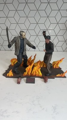 Neca Freddy Vs Jason Deluxe Caja Set 7” Escala 1/12 Figuras Krueger Voorhees Foto 1 de 4