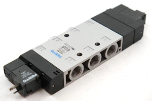 Festo CPE24-M1H-5/3G-3/8 (170265) 24V DC Magnetventil - Bild 1 von 8