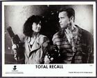 Total Recall * ORG 90 B&W STILL #2 * Arnold Schwarzenegger * Rachel Ticotin