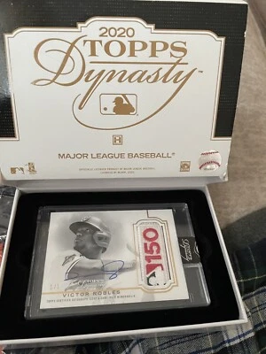 VICTOR ROBELS AUTO PATCH #1/1!!! 7 Card RC MINT LOT, NT’S AUTO PATCH #19/25 SSP - Image 1 of 4