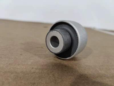 VOLVO S60 S80 V70 FRONT LOWER REAR SUSPENSION CONTROL ARM BUSHING 31360784 - Image 1 of 3