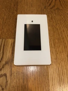 Savant CLI-W200W-00 Multistat Smart Thermostat - Picture 1 of 3