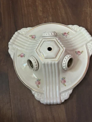 Lámparas de techo de porcelana antiguas años 20 años 40 rosas flores florales Foto 1 de 4