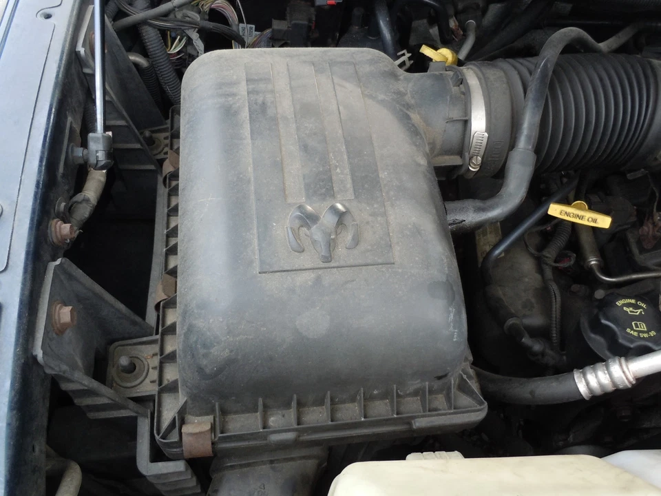 Dodge RAM 1500 2002-2024 purificador de aire caja de carcasa OEM Foto 1 de 1