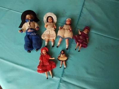 LOT DE SIX BAIGNEURS ET POUPEES MINIATURES PETIT COLIN EN CELLULOID - Photo 1/4