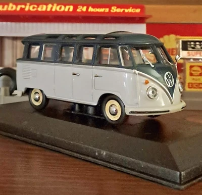 Minichamps Volkswagen Samba Bulli  1/43 N.430052300  - Immagine 1 di 4