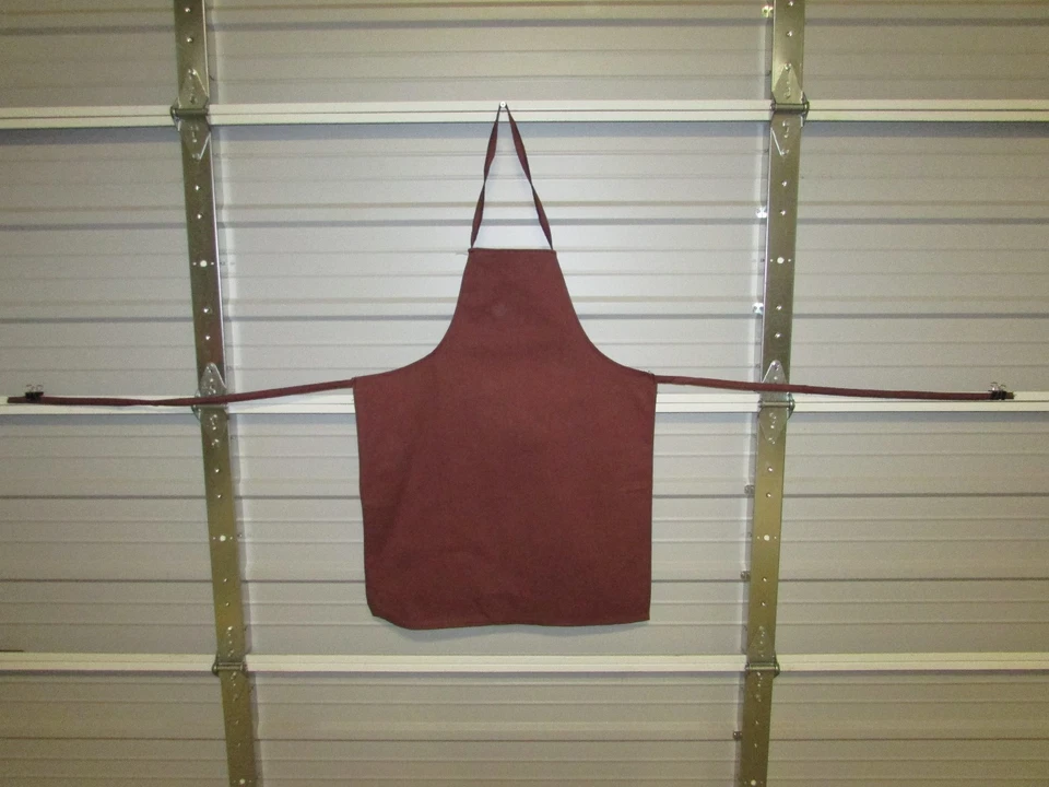 NEW HEAVY DUTY COTTON WORK APRON, 33" x 25", RED JAM (PP) - Image 1 of 1