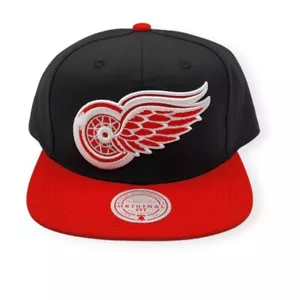 Mitchell & Ness Detroit Red Wings Team 2 Tone 2.0 Black/Red Adjustable Snapback - Picture 1 of 6