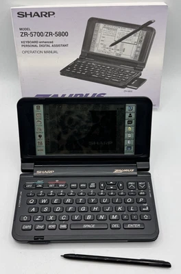 Vintage Sharp Zaurus ZR-5700 PDA Personal Digital Assistant mit Handbuch - Bild 1 von 4