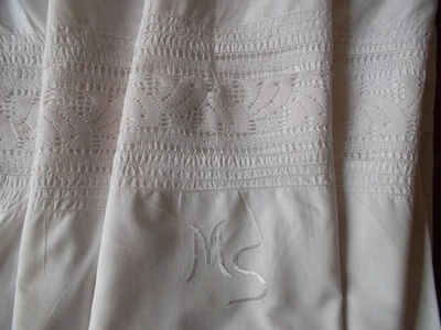 Taie d'oreiller avec Entredeux en Crochet joli Monogramme et Plis Plats - Photo 1/3