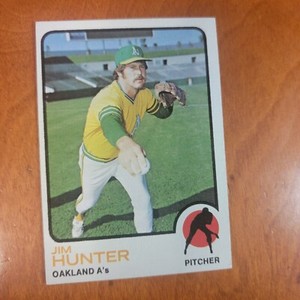 1973 Topps #235 Jim Hunter NM OAKLAND A'S 