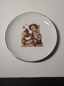 Hummel “Guiding Angel” Plate 6.5” Gold Rim - Picture 1 of 4