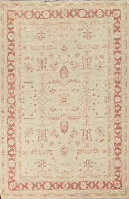 Alfombra oriental Peshawar-Chobi geométrica marfil tinte vegetal anudada a mano 7x10 Foto 1 de 4