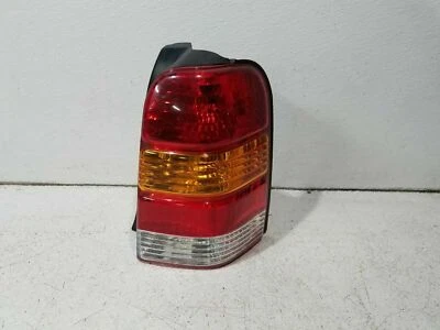 Ford Escape 2001-2007 pasajero derecho luz trasera luz trasera Foto 1 de 2