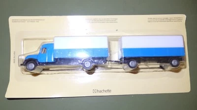 HO 1:87 Autocarro con cassone e rimorchio livrea blu e teloni bianchi - Immagine 1 di 3