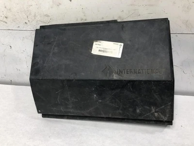 Panel de tablero International 4700 FUSE COVER - Usado Foto 1 de 4