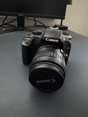 Canon EOS 1000D Spiegelreflexkamera- super Zustand Zubehöhrpaket - Bild 1 von 4