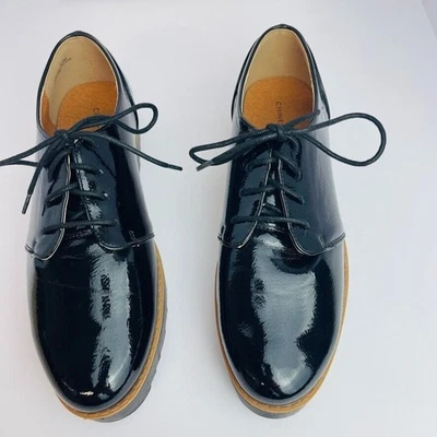 Zapatos Oxford negros gruesos con plataforma con cordones para mujer talla 8,5 M charol cuero vegano Foto 1 de 4