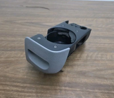 Chevrolet GMC 1995-1998 C/K Yukon Tahoe gris portavasos extraíble OEM. 16754566 Foto 1 de 4