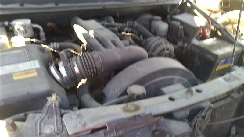 Engine 5.3L VIN M 8th Digit Denali Fits 05 ENVOY 25662738 Foto 1 de 4
