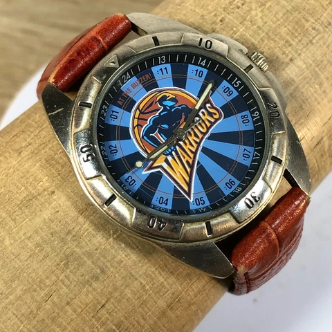 Vintage Fossil Mens Gold State Warriors NBA Analog At the Buzzer Quartz Watch Cover