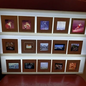 Juego de 20 diapositivas de colección St. Louis Arch, Indy 500, fiesta infantil, artista de esquí década de 1970 - Imagen 1 de 12